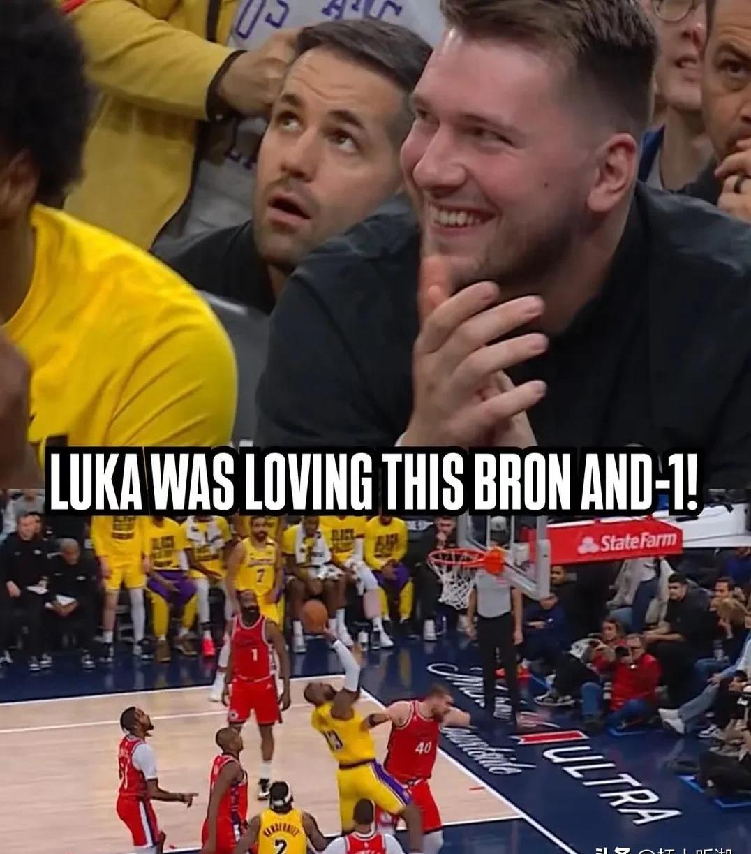 爱游戏中国-公牛观众热烈欢呼！，浓眉哥迎来三赛季出色发挥观众掌声雷动-爱游戏中国