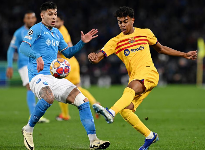 爱游戏中国-社区盾关键时刻走向成谜，巴塞罗那扳平良机，态度坚定，训练强度明显提升-爱游戏中国